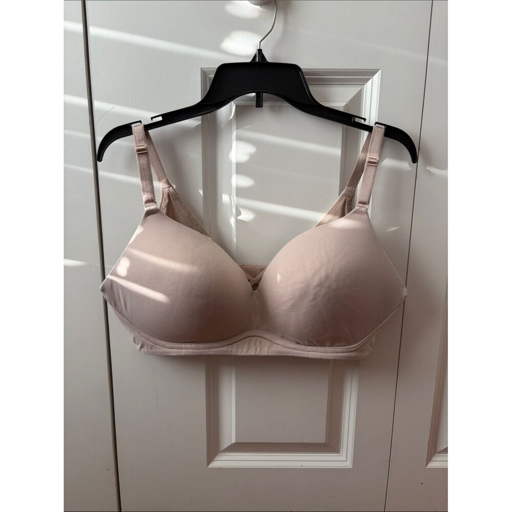 Torrid Curve Soft Light Beige T-Shirt Support Size 40DD